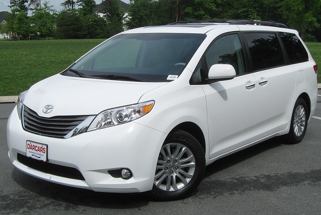 Camioneta Toyota Sienna